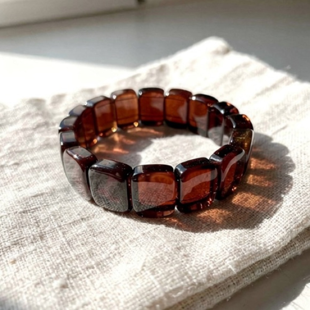 🆕 12mm Blood Amber soft Bengal bracelet.